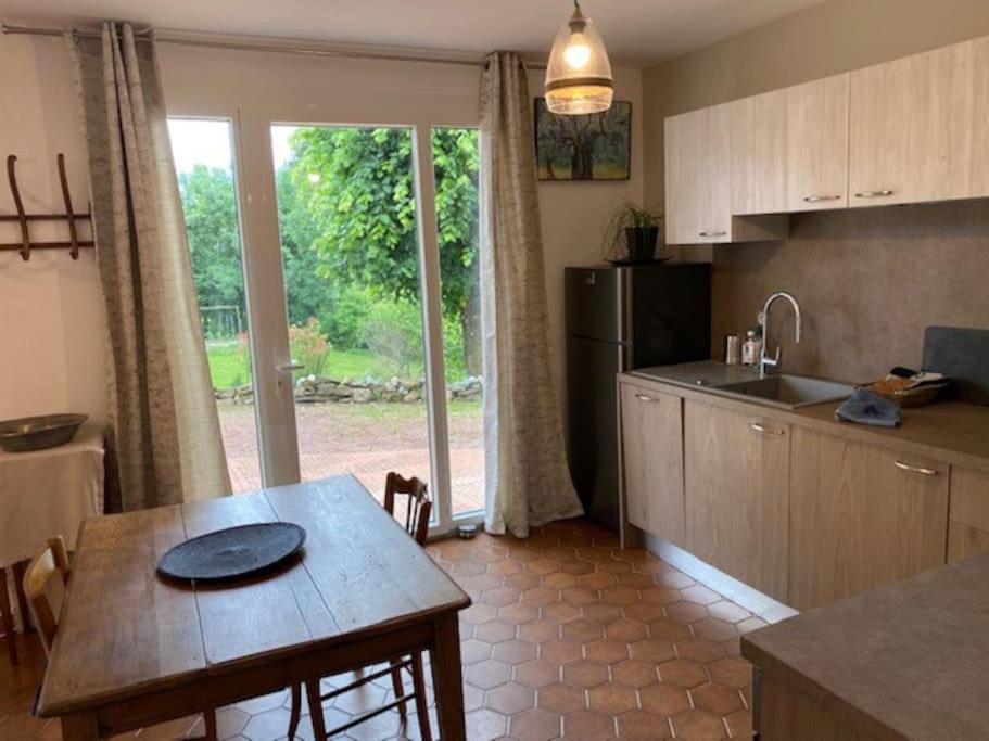 Logement Au Calme Pres D'Aurillac Sansac-de-Marmiesse Exterior photo